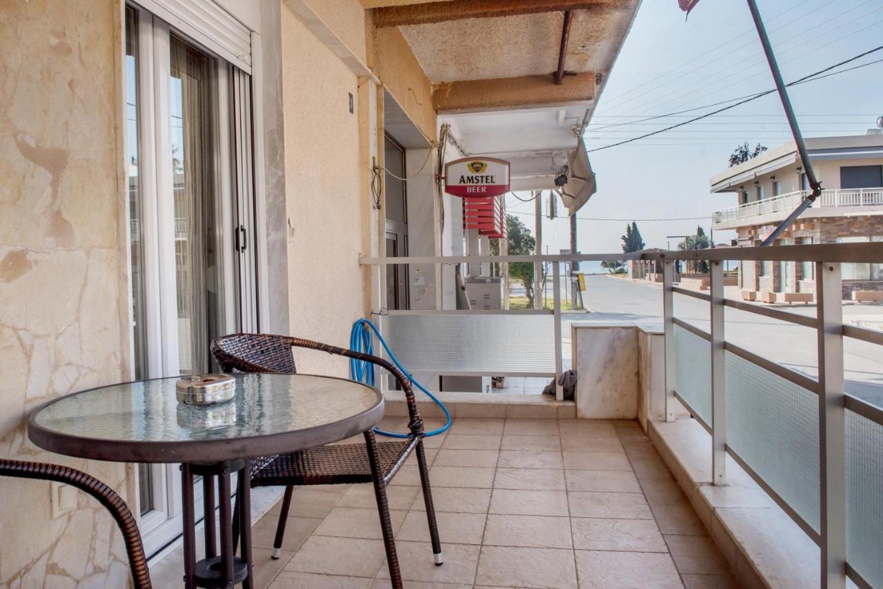 Savvas Appartement Nea Plagia Buitenkant foto
